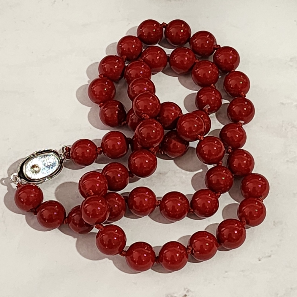 8mm Red Round Sea Shell Pearl Beaded Necklace 18in - Picture 11 of 13